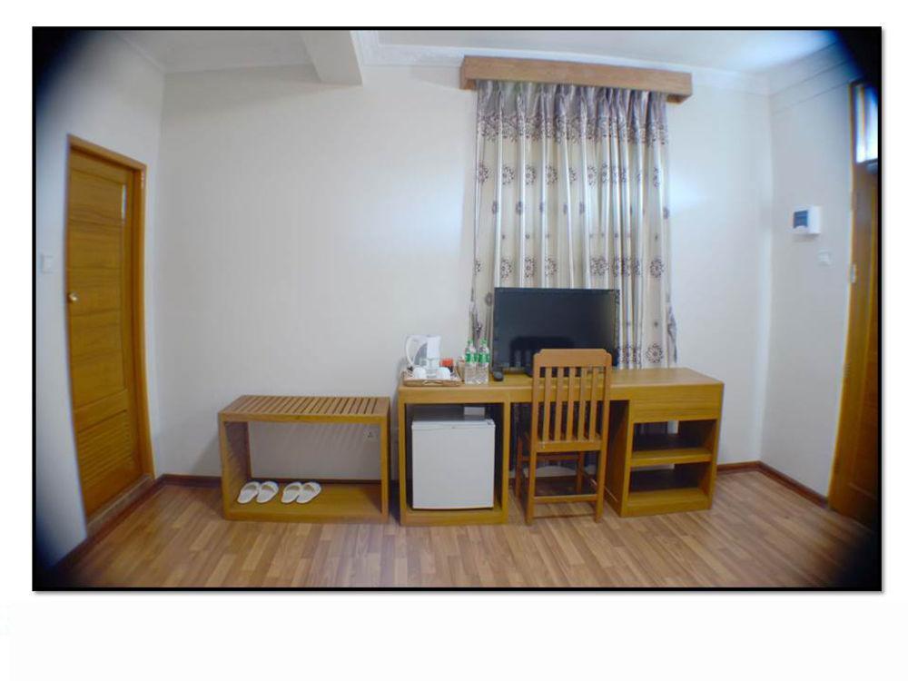 Manisanda Hotel Баган Экстерьер фото