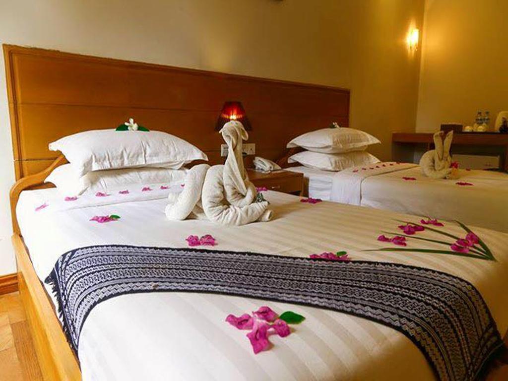 Manisanda Hotel Баган Экстерьер фото