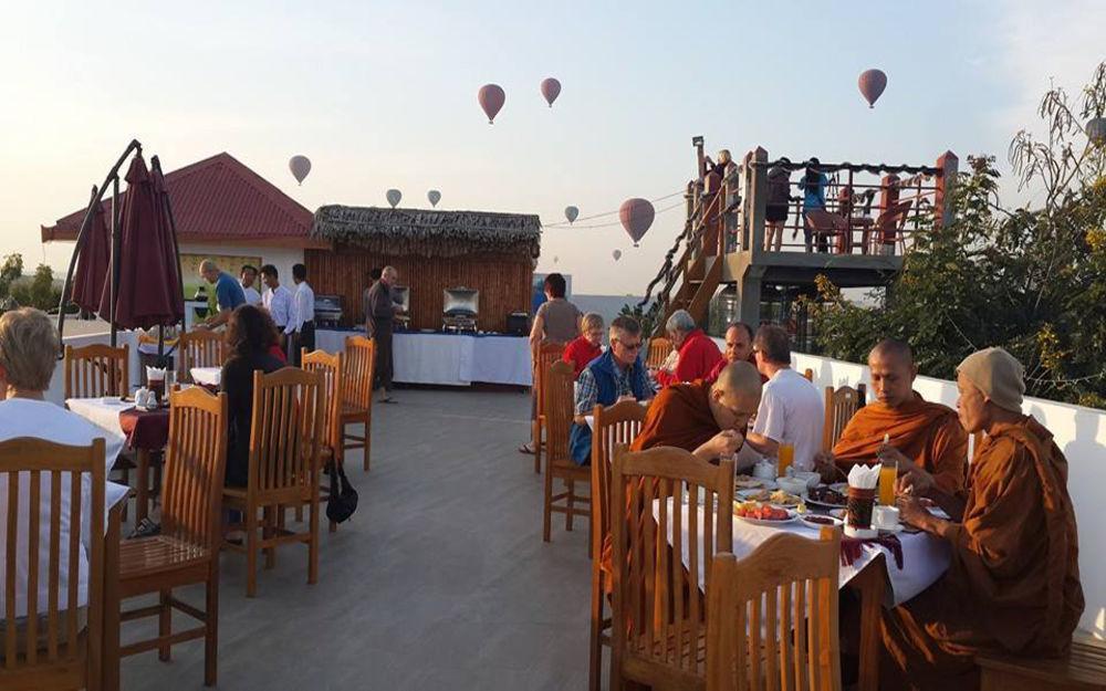 Manisanda Hotel Баган Экстерьер фото
