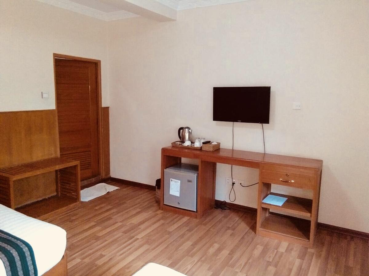 Manisanda Hotel Баган Экстерьер фото